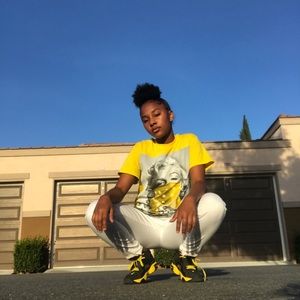 Meet your Posher, Samara